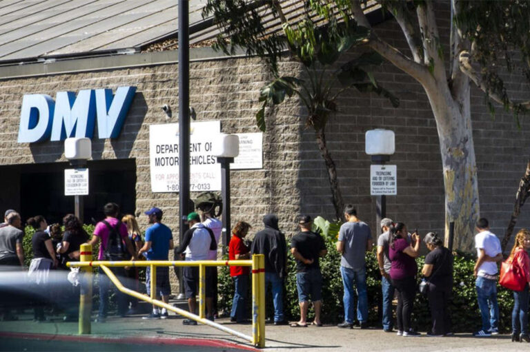Is the DMV Open on Holidays