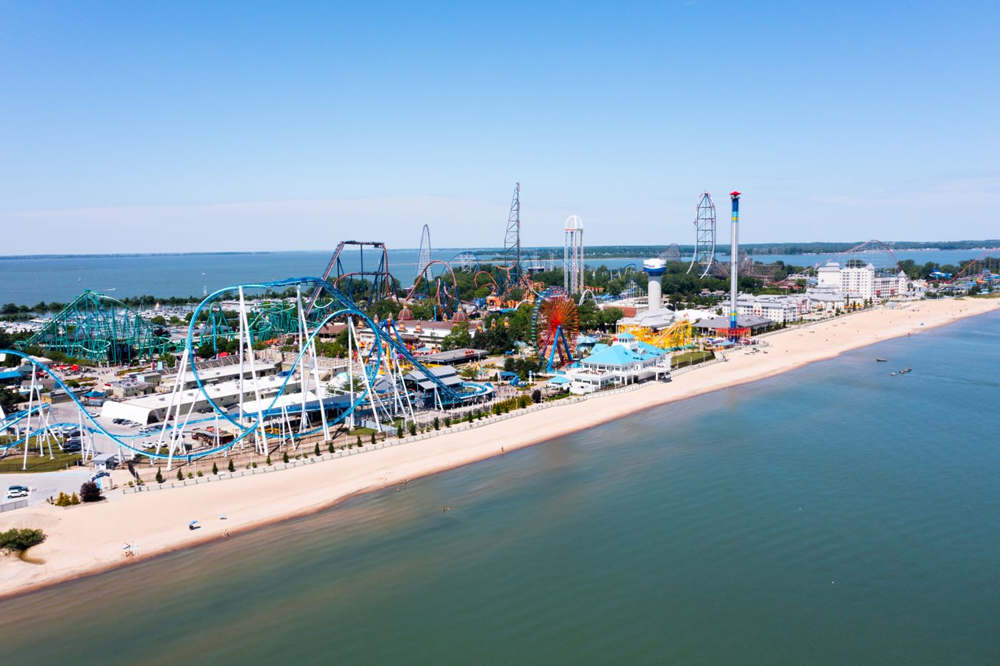is cedar point open