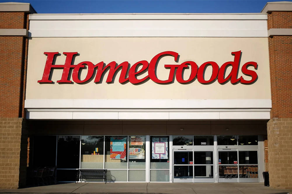 is homegoods open on new year's day