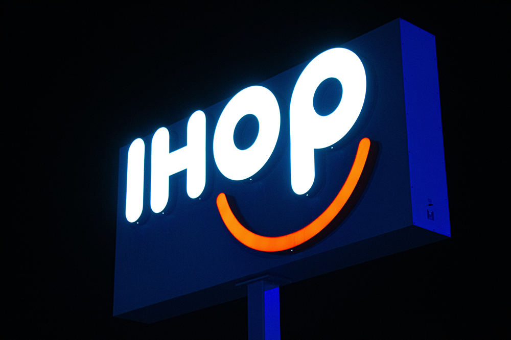 is ihop open