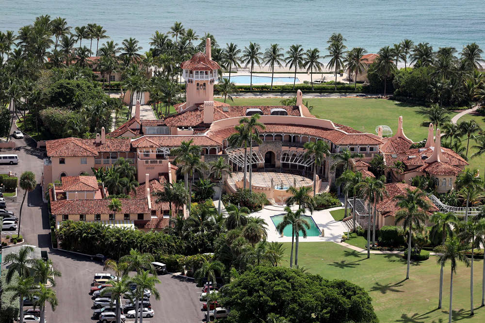 is mar a lago open to the public