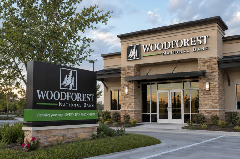 is woodforest bank open today
